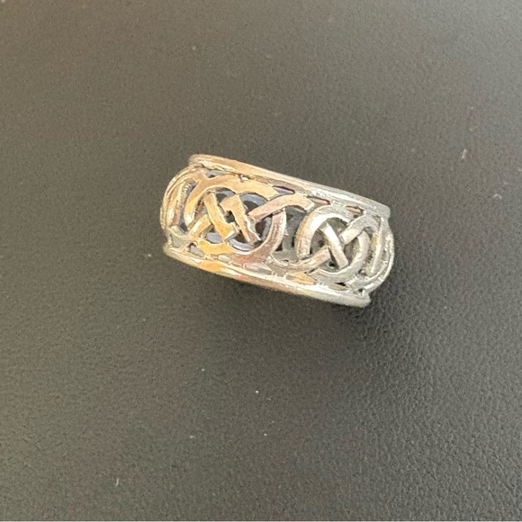 Sterling silver Celtic knot ring size 6 - Picture 3 of 8